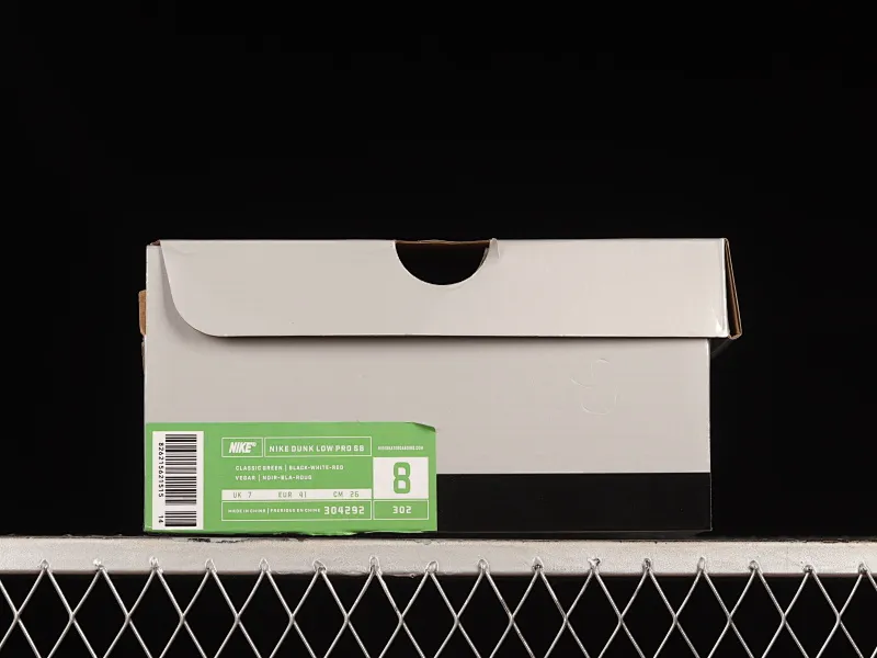 All categories Nk SB Dunk series Nk SB Dunk Low low-top sneakers Nk Dunk SB Low Heineken Heineken ultra-limited edition low-top sports and leisure sneakers 304292-302